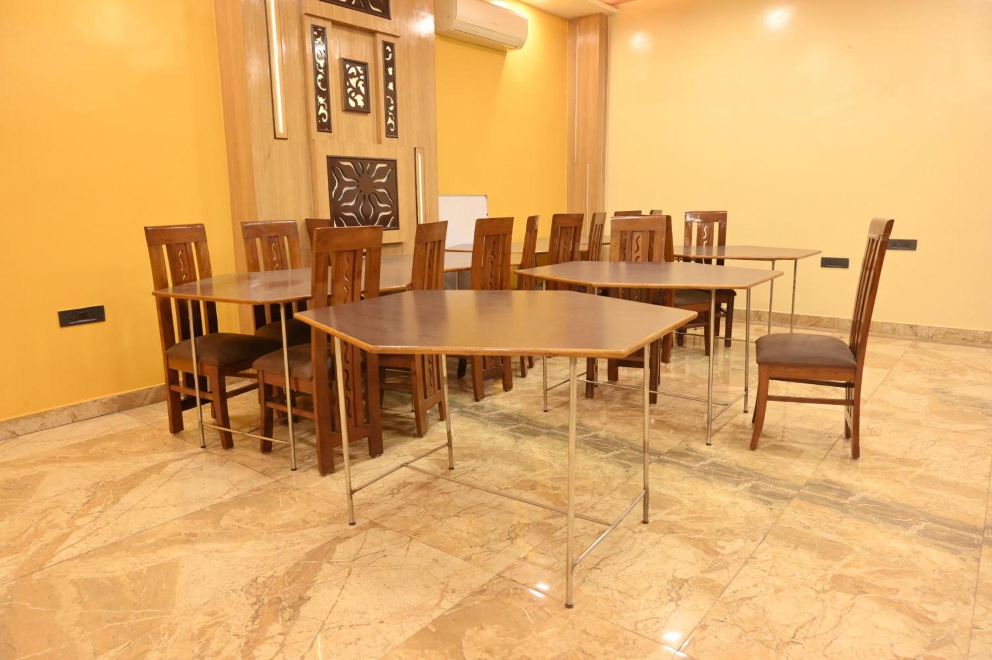 Krystal * Lucknow